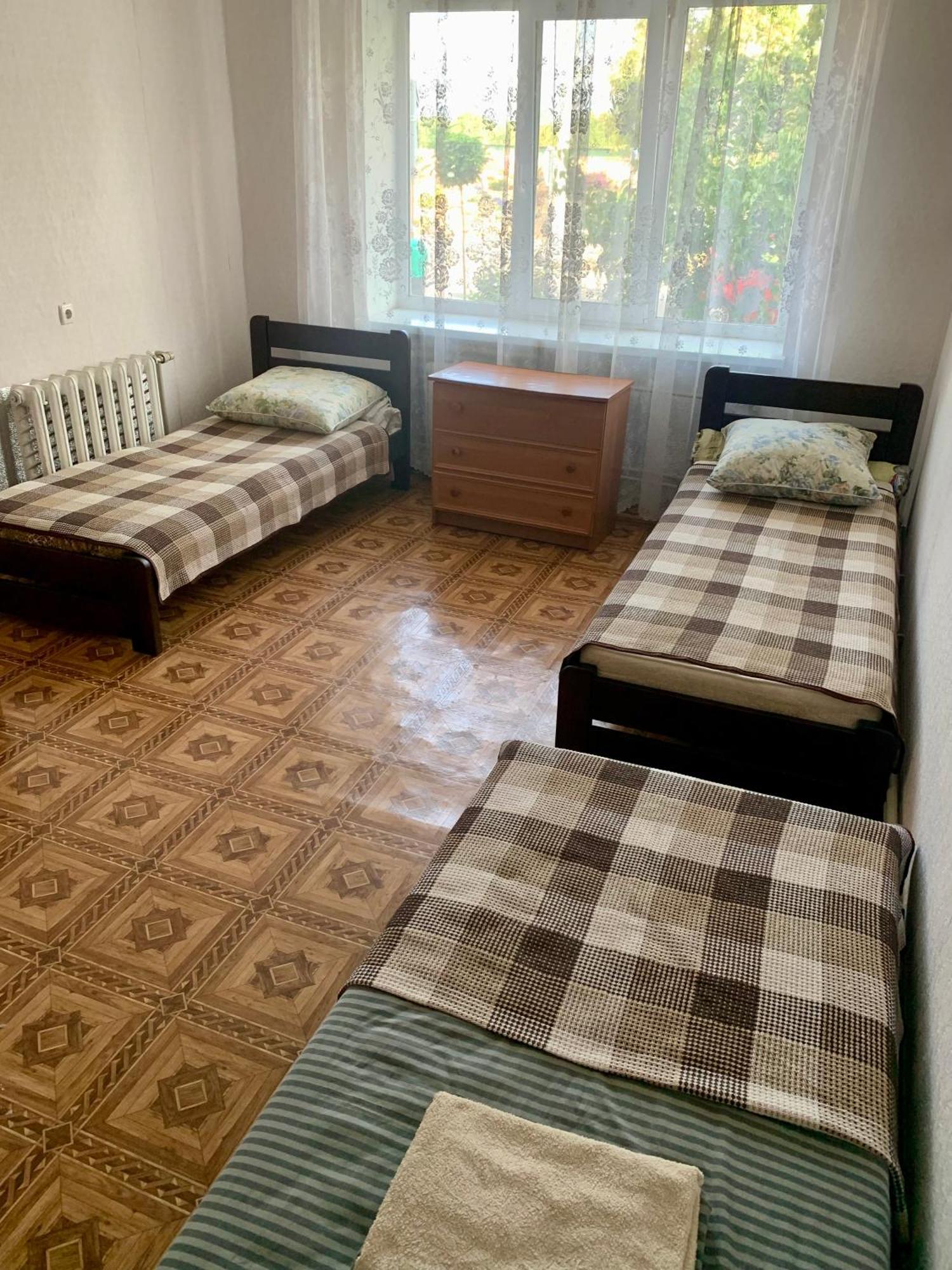 Inn Khlibodarskiy Khlibodarske Exteriér fotografie
